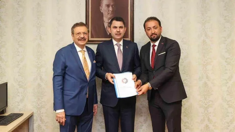Müteahhitlerden Bakan Kurum’a Dosya Sunumu