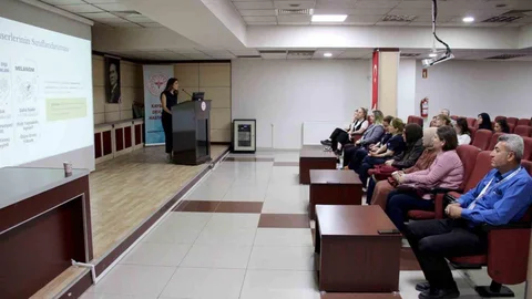Cilt Kanseri Eğitimi Kayseri'de Verildi