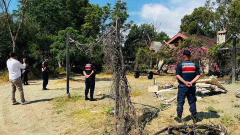 Kemer'de Kaçak Yapılar Yıkıldı