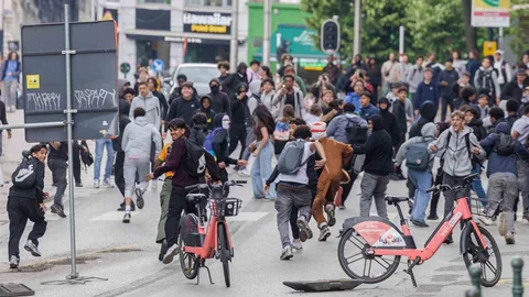 Brüksel'de Protesto Gösterisinde Çatışma Çıktı