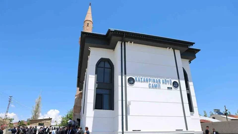 Kazanpınar Camii İbadete Açıldı