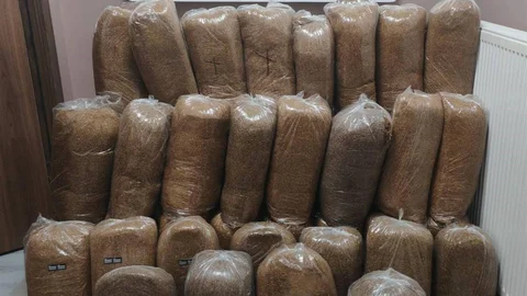 Kayseri'de Yolcu Otobüsünde Kaçak Tütün Yakalandı