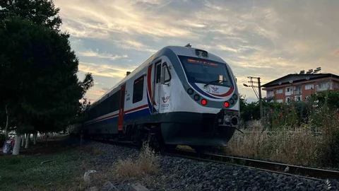 Aydın'da Trenin Çarptığı Kadın Yaralandı