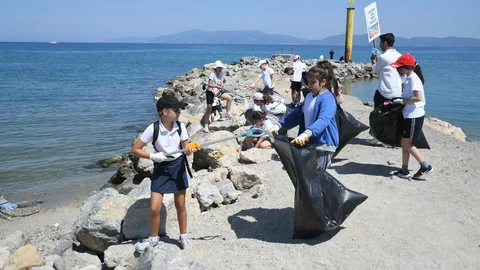 Geleceğin Çevre Gönüllüleri Kuşadası'nda Buluştu