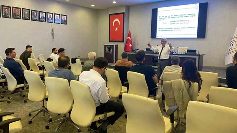 Kütahya'da Uluslararası Pazarlara Açılma Eğitimi