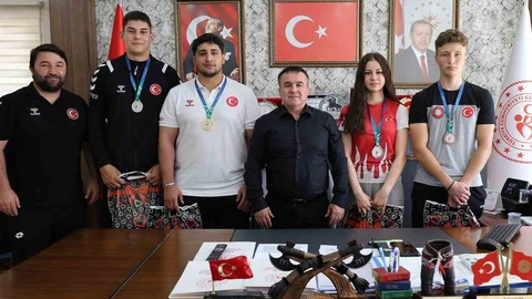 Bilecik'te Sporcular Şampiyonada Başarılı Oldu