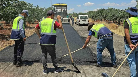 Araban'da Sıcak Asfalt Çalışmaları Sürüyor