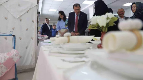 Aydıntepe'de Yıl Sonu Sergisi Açıldı