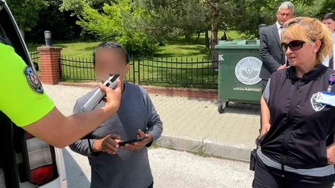 Bolu'da Yokuşta Geri Kayan Araç Kazaya Neden Oldu