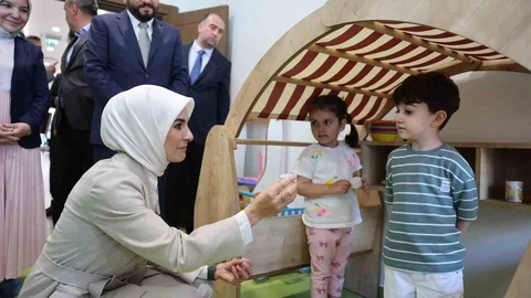 Bakan Göktaş: "Yaşlılar ve Çocuklar Bir Arada Huzurlu"