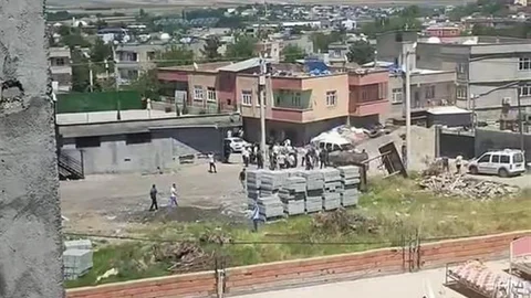 Diyarbakır’da Silahlı Kavga Yaşandı