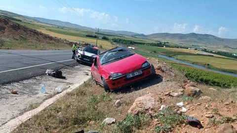 Elazığ’da Takla Atan Araçta 1 Yaralı