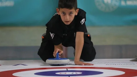 Sivas'ta Floor Curling Şampiyonası Devam Ediyor