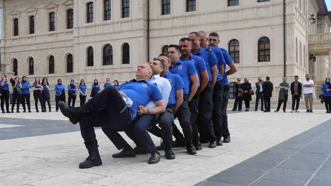Bir Zamanların Gardiyanları Eğlenceli Anlar Yaşadı