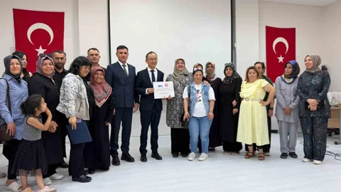 Çin Büyükelçisi Adıyaman'da Yardımda Bulundu