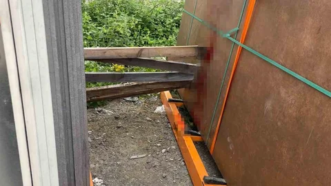 Zonguldak'ta Mermer Bloklar Arasında İşçi Yaralandı