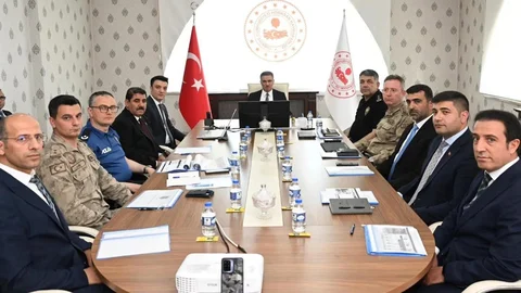 Erzurum'da Vali Baruş Ziyaretlerde Bulundu