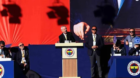 Aziz Yıldırım'dan Fenerbahçe Açıklamaları