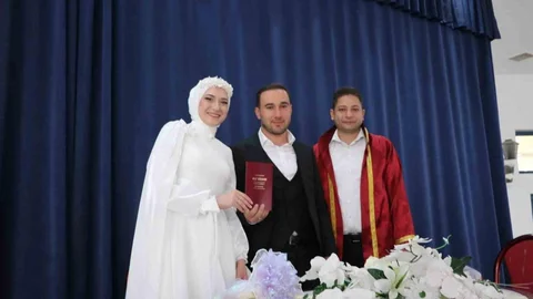 Afyonkarahisar'da 26 Çift Evlendi