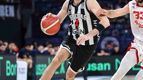 Bahçeşehir Koleji Beşiktaş'ı Yendi