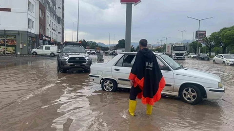 Kayseri'de Yağışta Mahsur Kalanlar Kurtarıldı