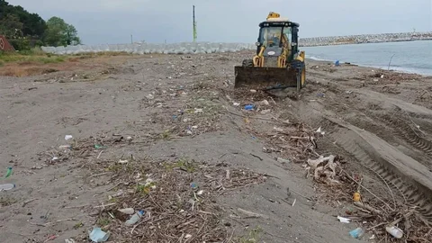 Melenağzı Sahilinde Temizlik Çalışmaları Başladı