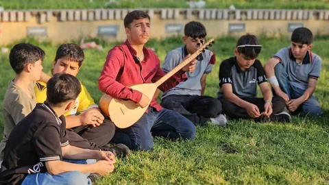 Muş’ta Genç Saz Üstadı Yetişiyor