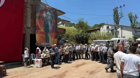 Söğütalan Köyünde Geleneksel Hayır Yemeği