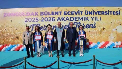 Zonguldak'ta Mezuniyet Töreni Coşkuyla Gerçekleşti
