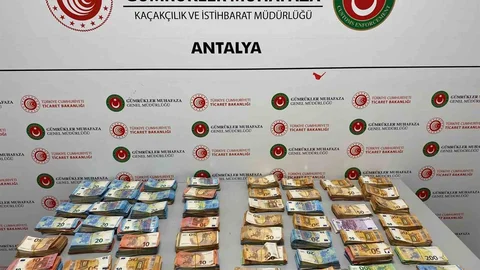 Bebek Bezlerinde Gizli Nakit Para Ele Geçirildi
