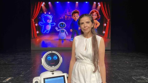 Türkiye'nin İlk Çocuk Robot Tiyatrosu İstanbul'da Sahne Alacak