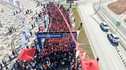 Malatya'da Uluslararası Yarı Maraton Düzenlendi