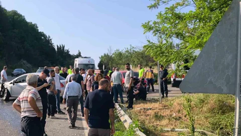 Bursa'da İki Araç Kaza Yaptı