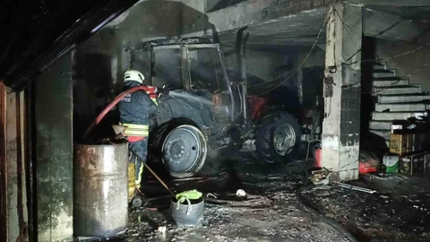 Bafra'da Sanayi Sitesinde Yangın
