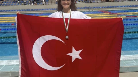 Ecrin Çevik'in Uluslararası Başarısı
