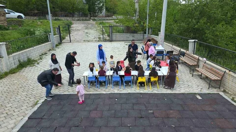 Eğitim Gönüllüleri Gevaş'ta Etkinlik Düzenledi