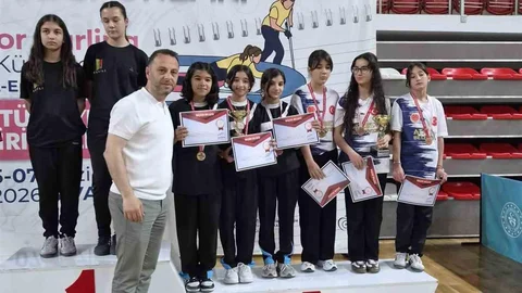 Afyonkarahisar'da Floor Curling Başarısı
