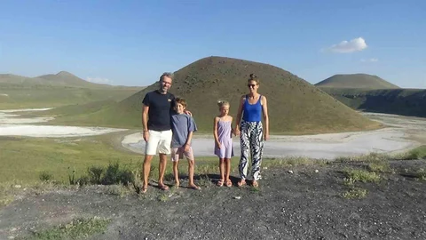 Hollandalı Aile Meke Gölü'ne Hayran Kaldı
