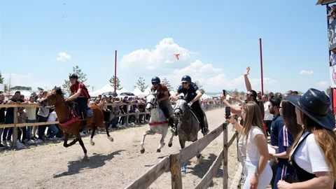 Tavşanlı’da Rahvan At Yarışları Coşkusu
