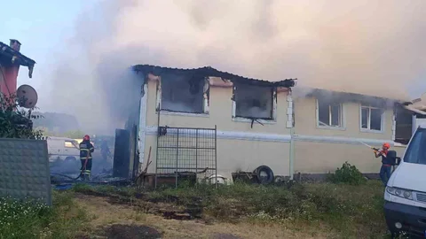 Sakarya'da Ahşap Ev Yangını
