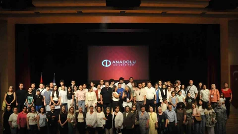 İÇEM Mezunlar Günü'nde Deneyimler Paylaşıldı