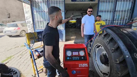 Erciş’te Sıcak Hava Etkili Oluyor