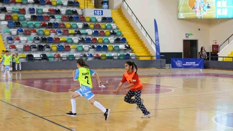 Balıkesir’de Geleneksel Oyunlar Şenliği Başladı