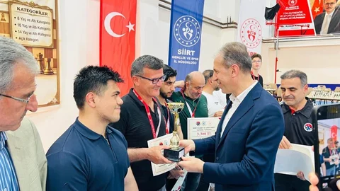 Siirt'te Satranç Turnuvası Tamamlandı