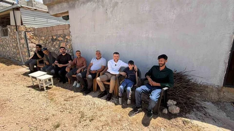 Eğil'de Özel Bireyin Yolu Düzeltiliyor