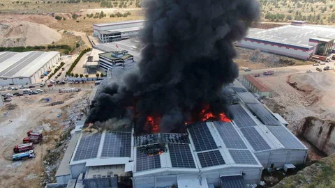 Gaziantep'te Fabrika Yangını Görüntülendi