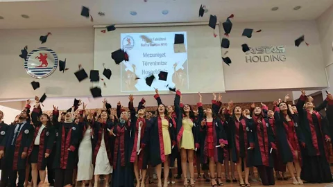 Bafra'da Mezuniyet Töreni Coşkusu