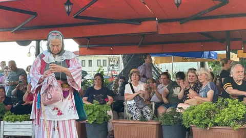 Çanakkale’de Kadınların Göç Hikayesi Defilesi