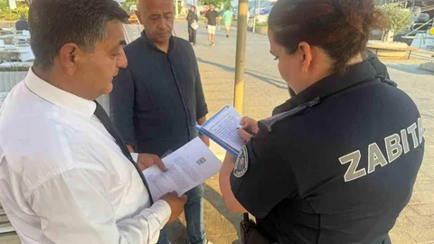 Marmaris'te Yat Limanı İçin Temizlik Çalışmaları