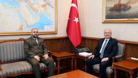 Bakan Güler ile Suriyeli Mevkidaşı Görüştü